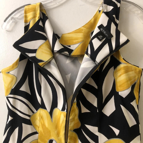 Alyx Petite Yellow Flower Dress - Picture 8 of 8
